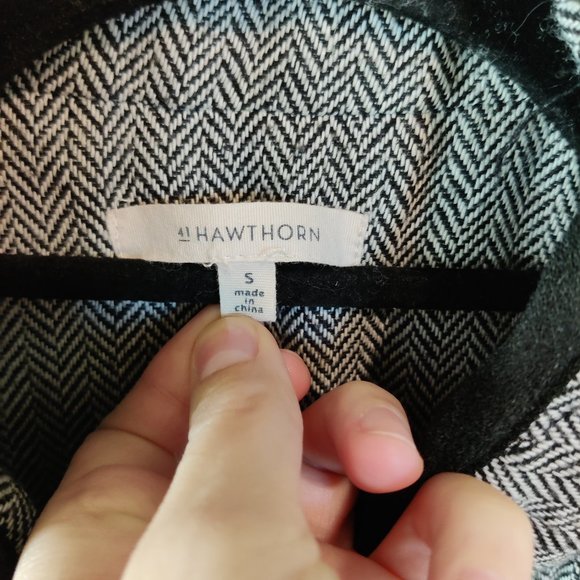 41 Hawthorn Vest - Picture 3 of 9